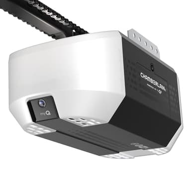 Chamberlain 3/4 HP Chain Drive Smart Garage Door Opener with Fixed Camera, Battery Backup, 2-Bulb Lighting, and myQ Connectivity