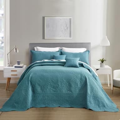 Blythease Oversized King Bedspread 138x122 Extra Wide, Ultrasonic Lightweight Bedding Cover, Paisley Pattern, Reversible, 5 Piece, 100% Microfiber, California/Alaskan King, Lagoon